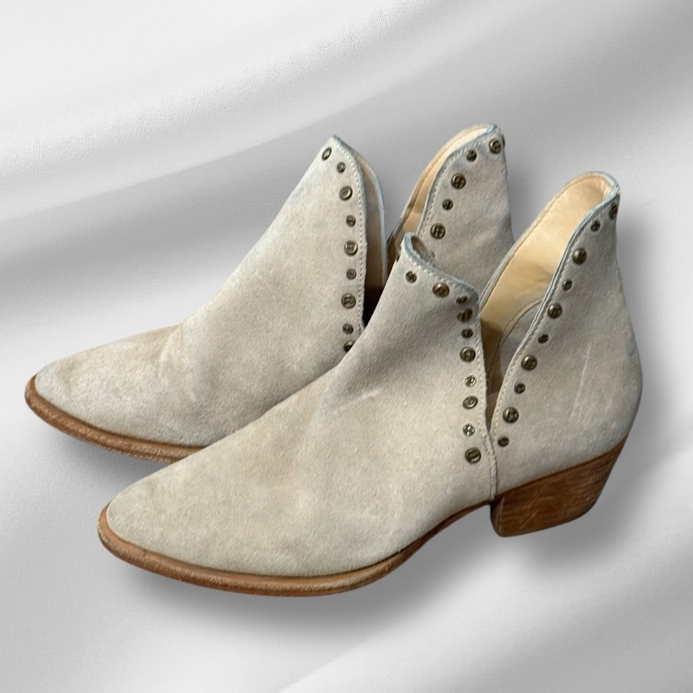 Free People Tan Suede‎ Booties